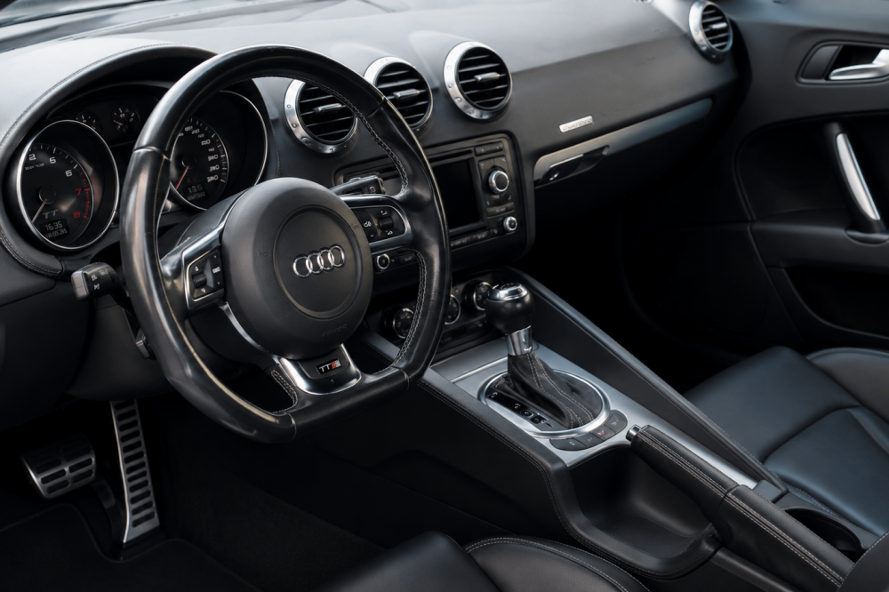 AudiTT Poliert und Keramikversieglung Innenraum Aufbereitung und Reinigung CarDetailKunze Mönchengladbach Leder